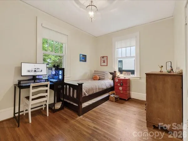 $1,300,000 | 204 South Laurel Avenue, Charlotte, NC 28207