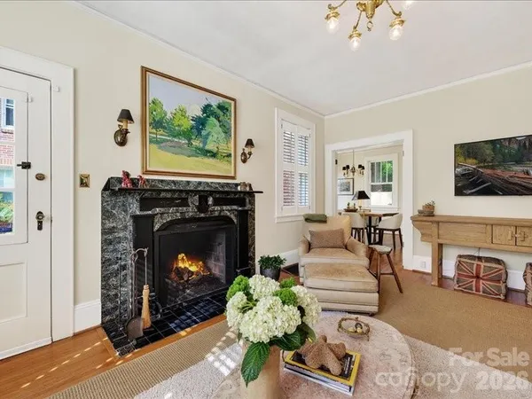 $1,300,000 | 204 South Laurel Avenue, Charlotte, NC 28207