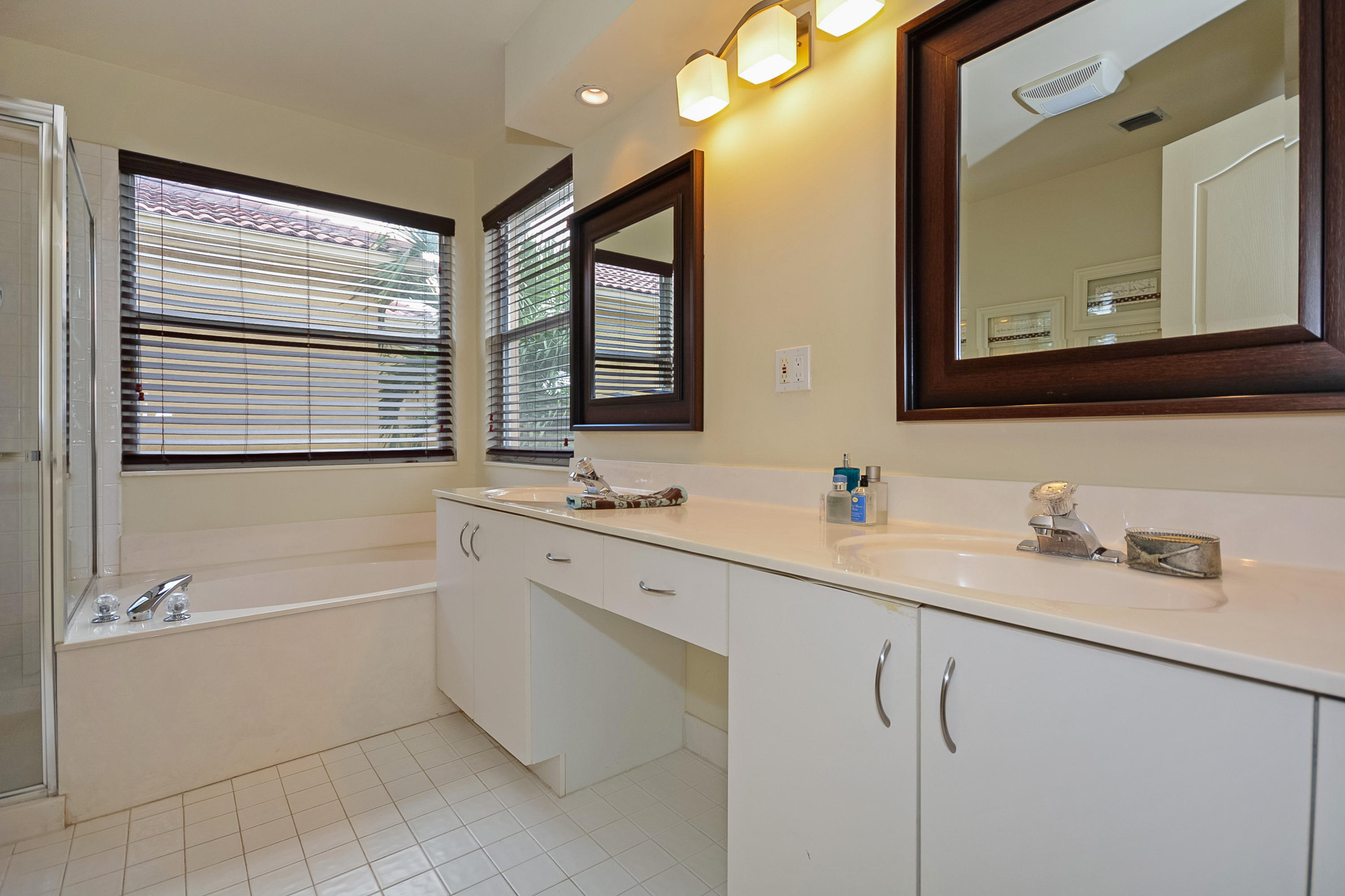 9474 Baritone Court Boca Raton, FL 33496 - Photo 10 of 21 master bathroom