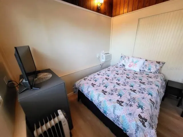 $950 | 6267 Hampton Drive North, Unit B, St. Petersburg, FL 33710