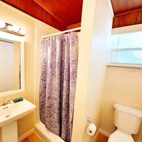 $880 | 6267 Hampton Drive North, Unit B, St. Petersburg, FL 33710