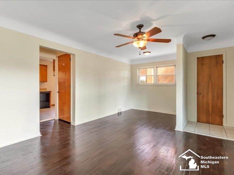 7850 Harding Street Taylor, MI 48180 - Photo 7 of 38