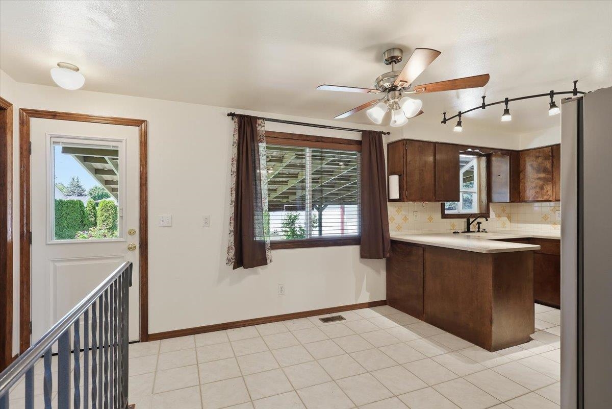 1715 North Herald Road Spokane Valley, WA 99206 - Photo 12 of 47 Gallery Image 12
