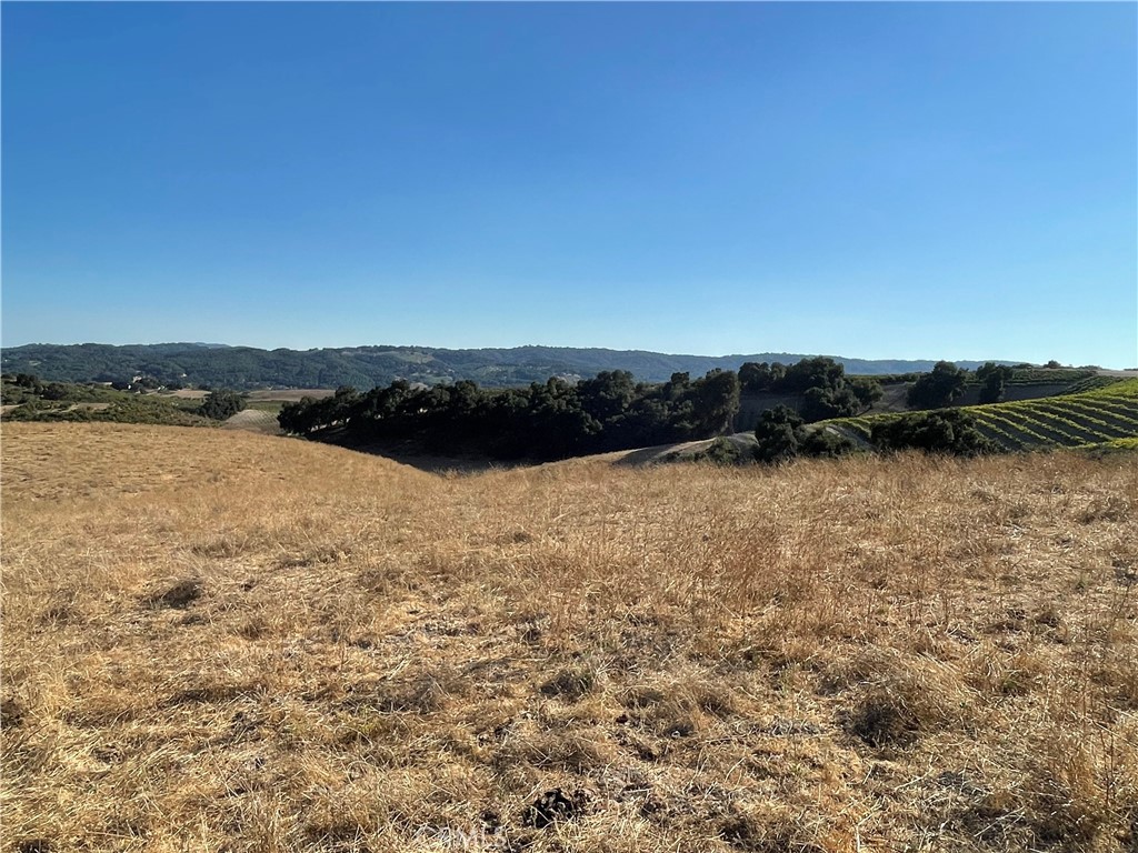 1 Las Tablas Road Templeton, CA 93465 - Photo 4 of 8 a view of lake view and mountain view