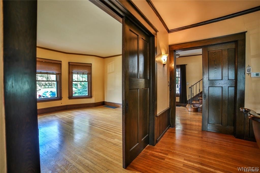 32 Colonial Circle Buffalo, NY 14213 - Photo 16 of 36