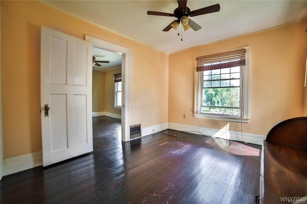 32 Colonial Circle Buffalo, NY 14213 - Photo 24 of 36