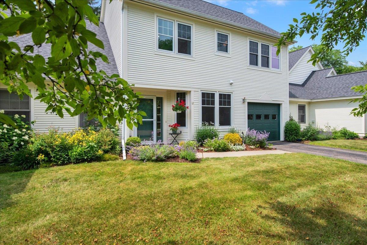 12 Eastman Farm Road Burlington, VT 05408 - Photo 1 of 22