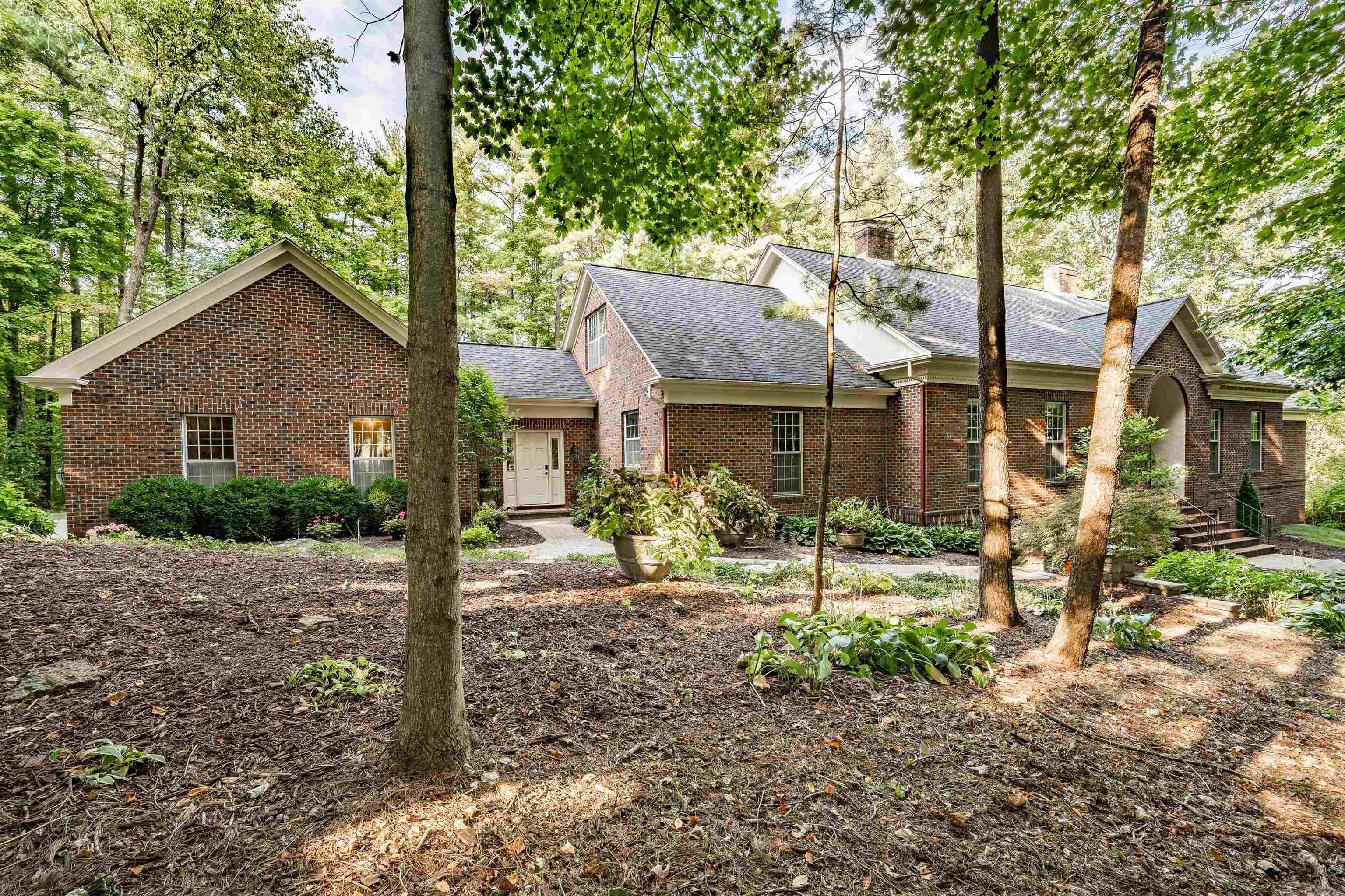 13820 Spring Hollow Road Fort Wayne, IN 46814 - Photo 1 of 36