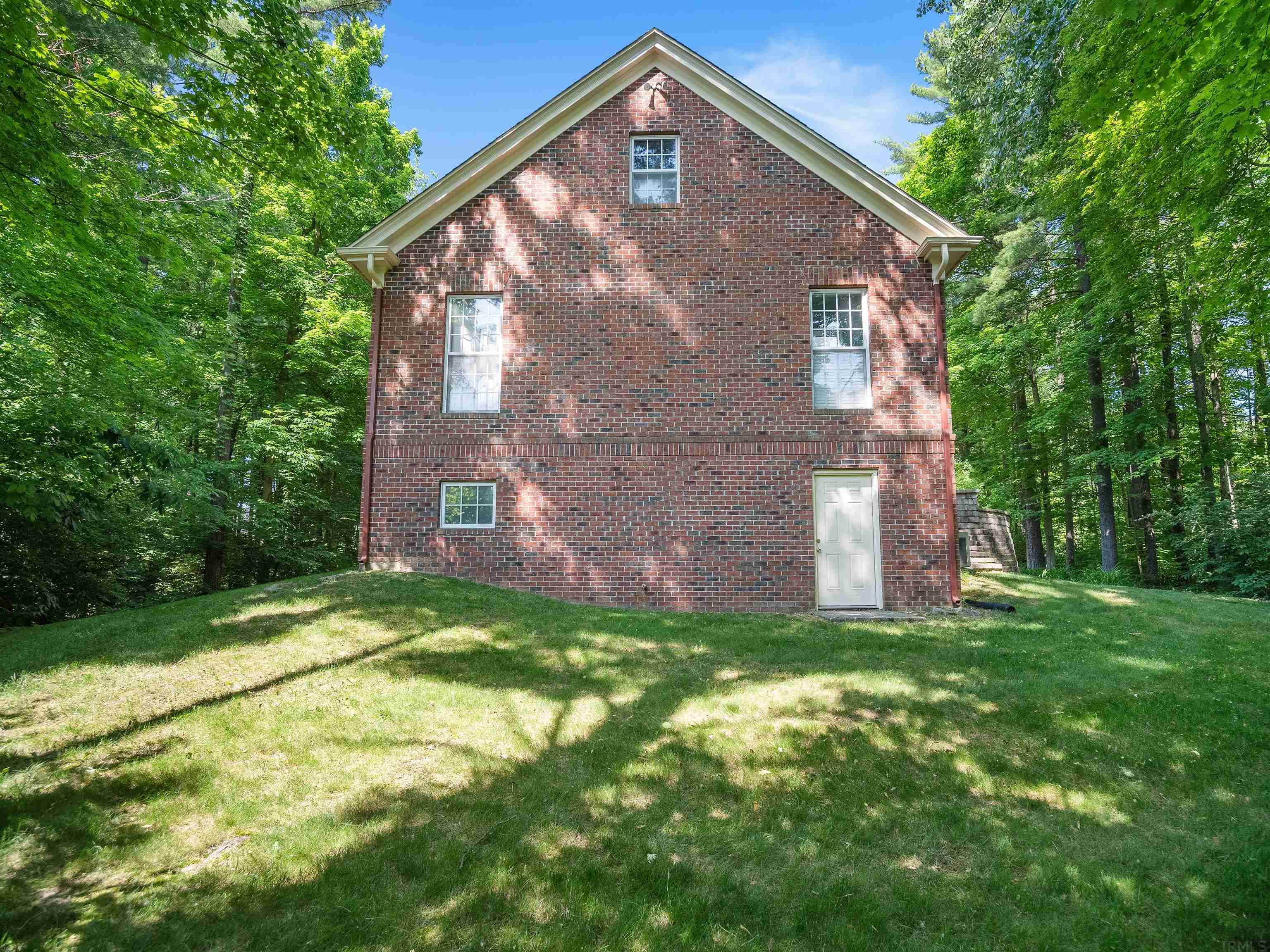 13820 Spring Hollow Road Fort Wayne, IN 46814 - Photo 34 of 36