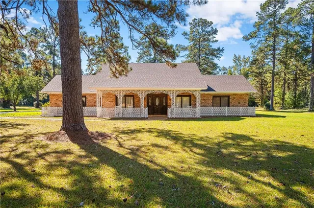 $365,000 | 311 Guillory Street, Oakdale, LA 71463