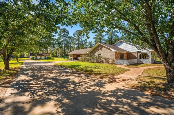 $365,000 | 311 Guillory Street, Oakdale, LA 71463