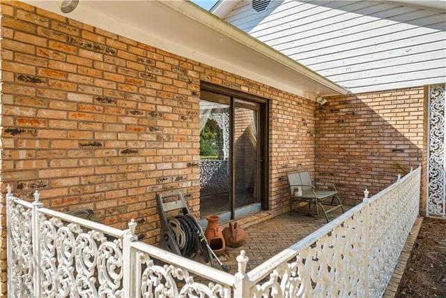 $365,000 | 311 Guillory Street, Oakdale, LA 71463