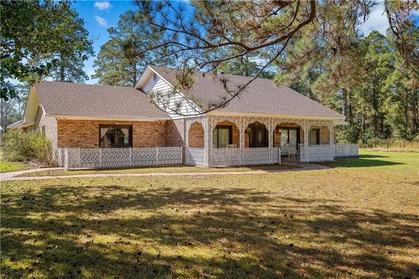 $365,000 | 311 Guillory Street, Oakdale, LA 71463