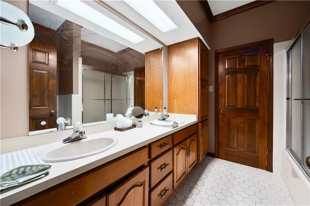 $365,000 | 311 Guillory Street, Oakdale, LA 71463