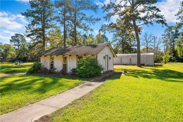 $365,000 | 311 Guillory Street, Oakdale, LA 71463