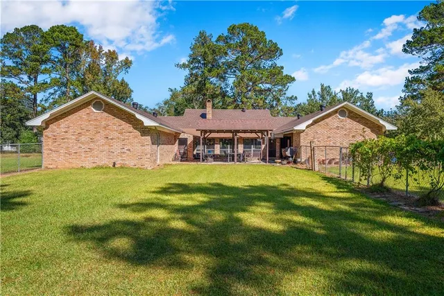 $365,000 | 311 Guillory Street, Oakdale, LA 71463