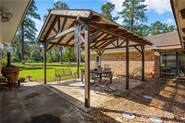 $365,000 | 311 Guillory Street, Oakdale, LA 71463