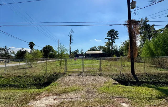 a view of a garden with a lake