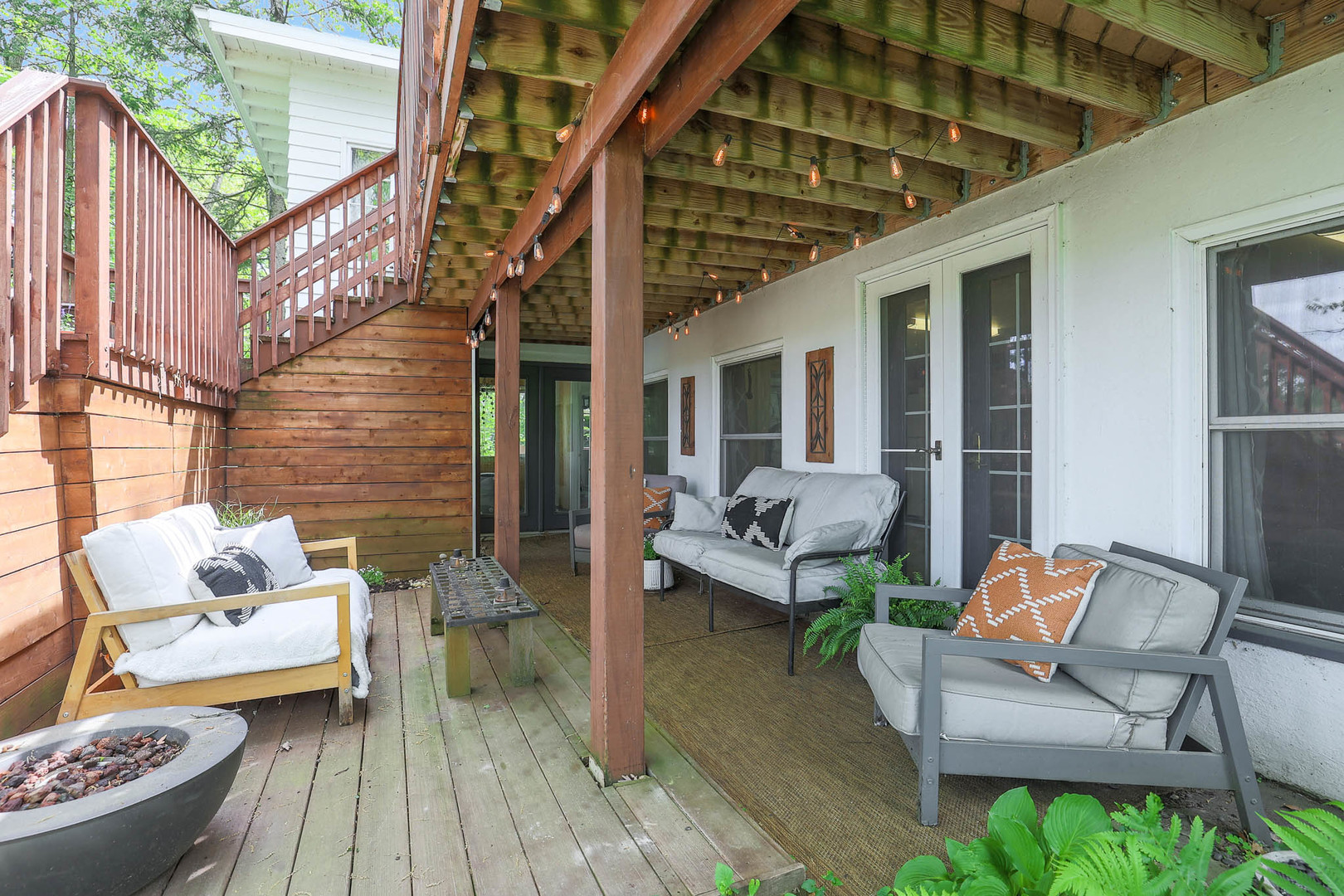 244 Indian Trail Lake In The Hills, IL 60156 - Photo 37 of 52 a outdoor living space with furniture and a couch