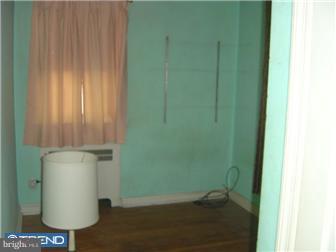 152 Richfield Road Upper Darby, PA 19082 - Photo 6 of 12