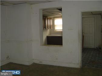 152 Richfield Road Upper Darby, PA 19082 - Photo 8 of 12