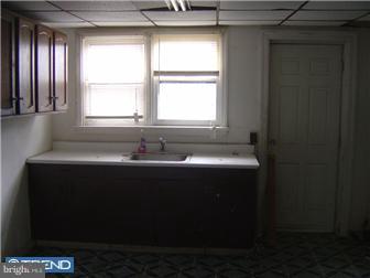 152 Richfield Road Upper Darby, PA 19082 - Photo 9 of 12
