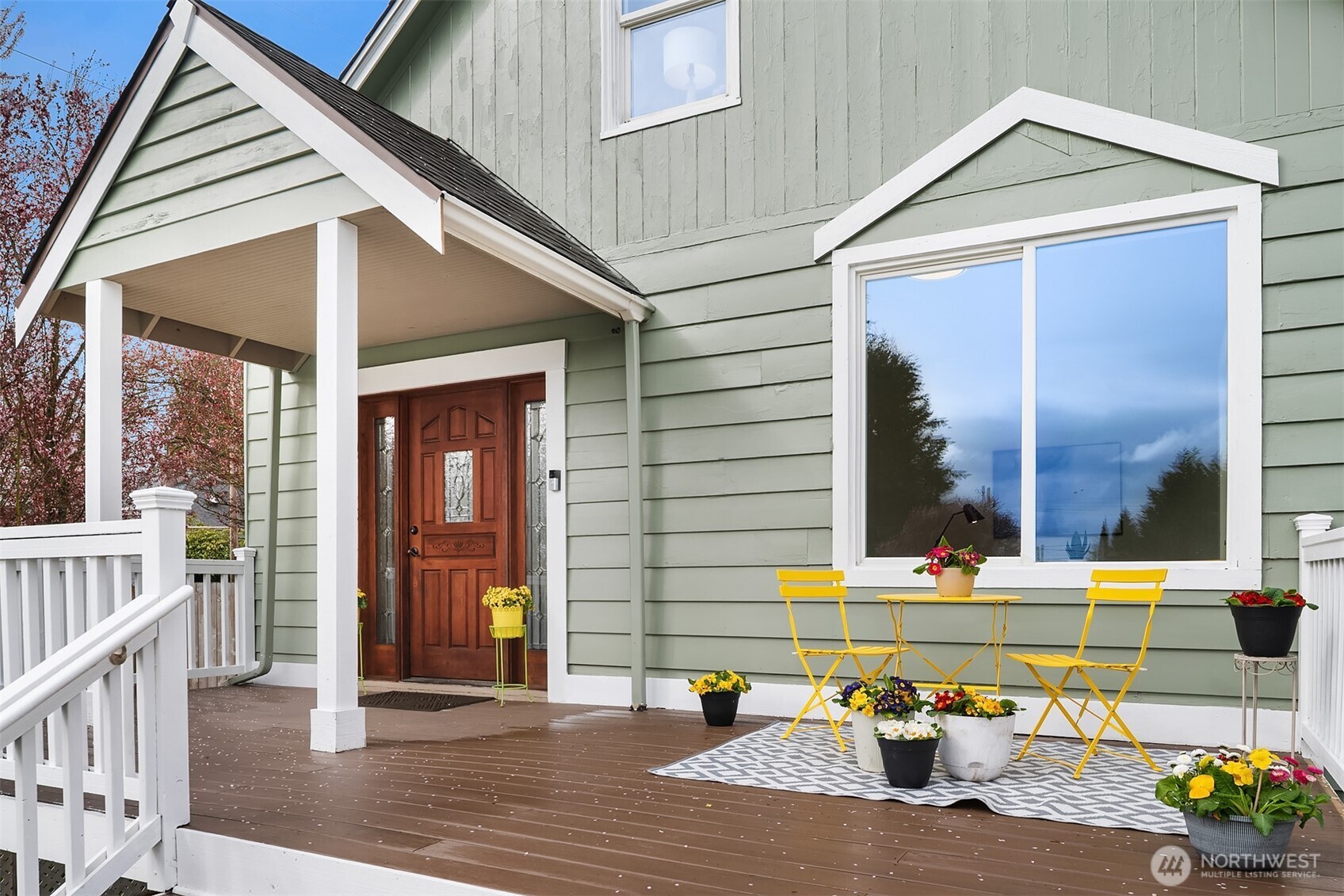 1532 Maple Street Everett, WA 98201 - Photo 4 of 39 a view of a porch with seating space