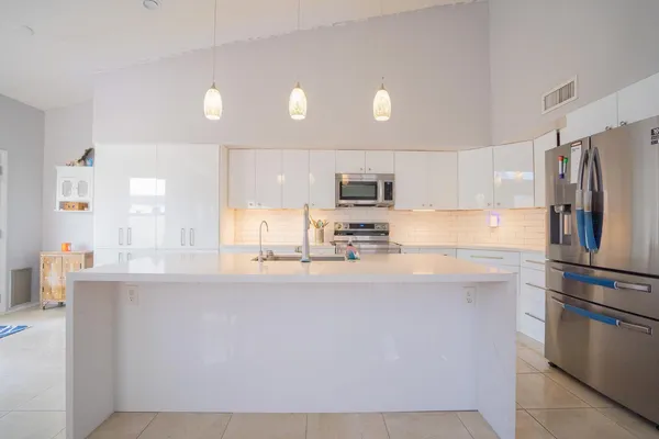 $2,795 | 4613 East Desert Cactus Street, Phoenix, AZ 85032