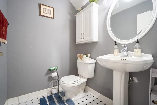 $2,795 | 4613 East Desert Cactus Street, Phoenix, AZ 85032