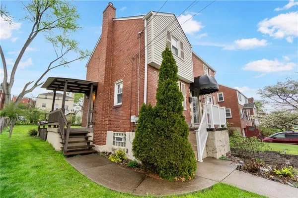 $235,000 | 2050 Elmbrook Lane, Pittsburgh, PA 15243