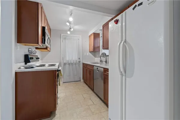 $235,000 | 2050 Elmbrook Lane, Pittsburgh, PA 15243