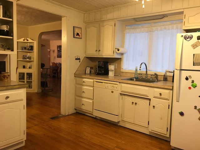 105 Spring Street Fremont, IN 46737 - Photo 7 of 21