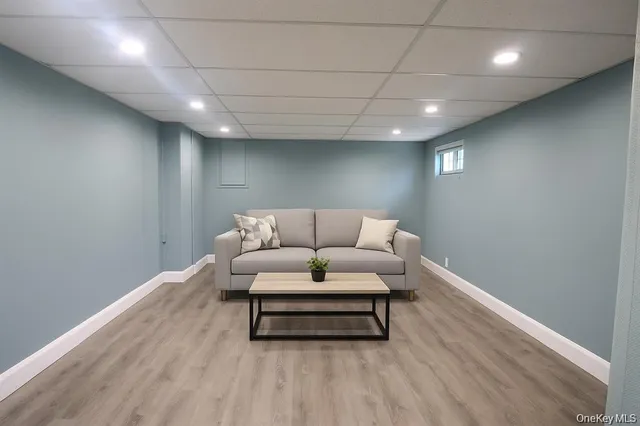 $1,478,000 | 92 Nottingham Road, Manhasset Hills, NY 11040