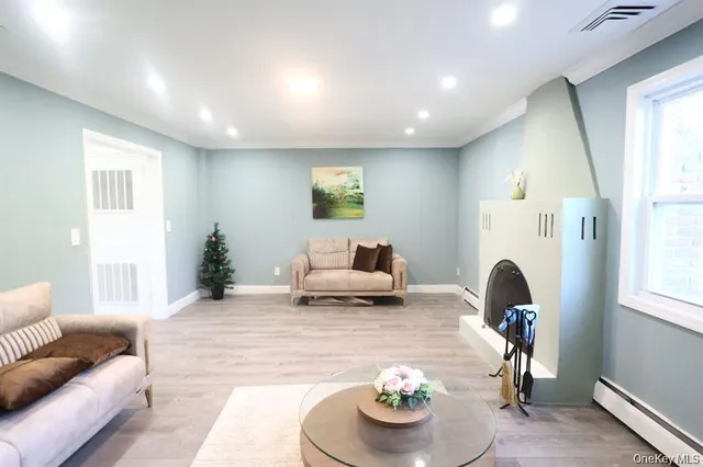 $1,478,000 | 92 Nottingham Road, Manhasset Hills, NY 11040