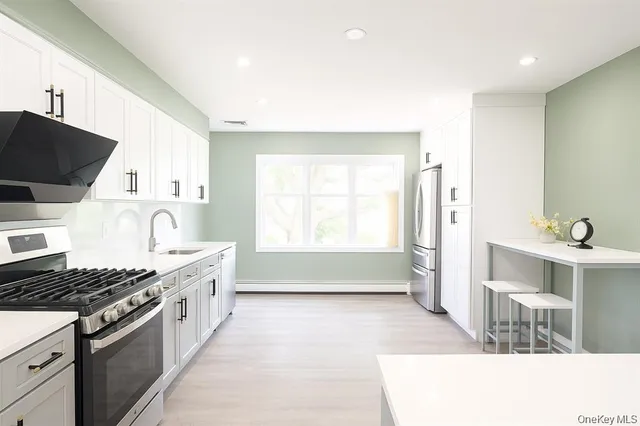 $1,478,000 | 92 Nottingham Road, Manhasset Hills, NY 11040