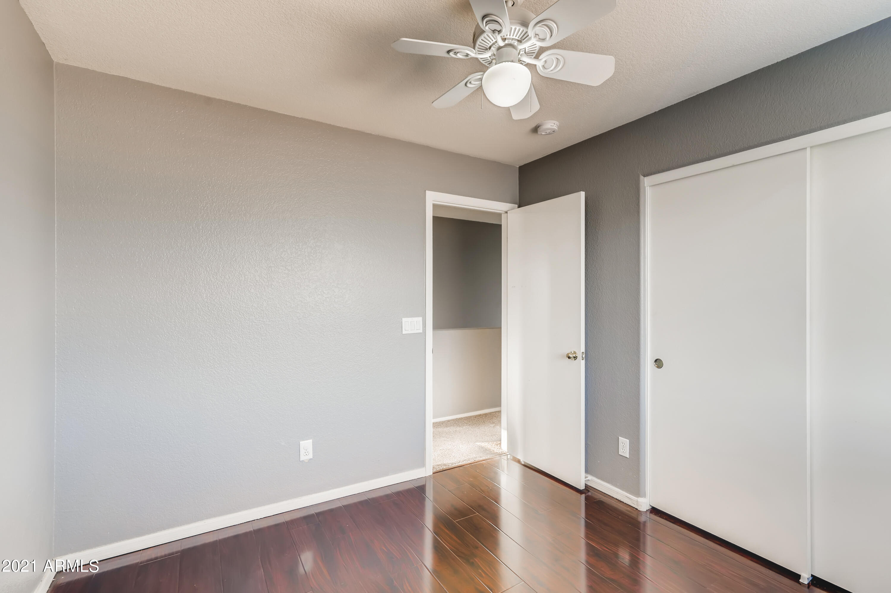 10362 West Alvarado Road Avondale, AZ 85392 - Photo 21 of 33 20-820439756-21 2nd Floor Bedroom