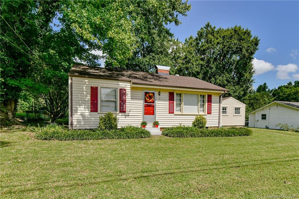 31 Barbee Road Southwest Concord, NC 28027 - Photo 3 of 28 Gallery Image 3