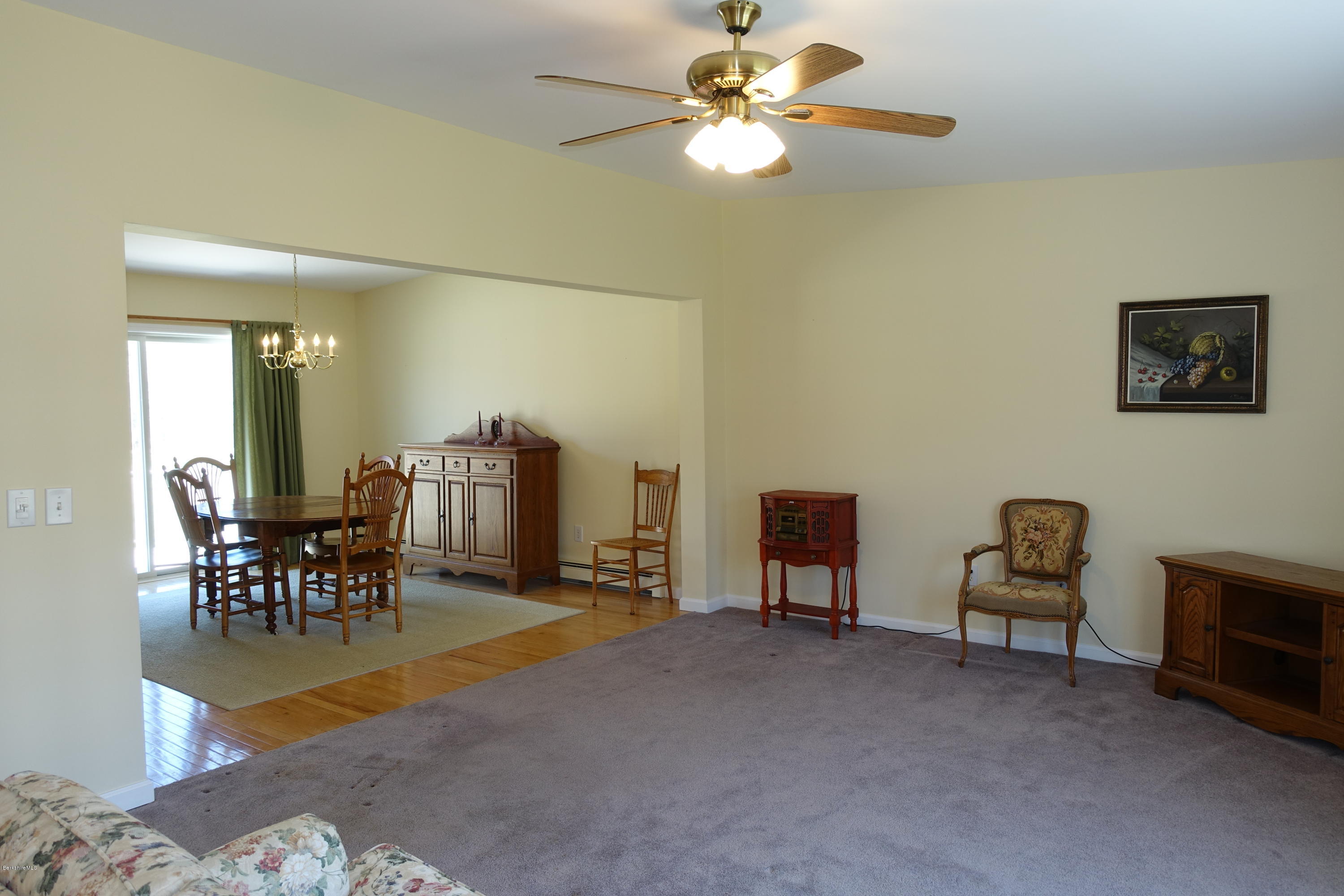 1254 Main Road Stamford, VT 05352 - Photo 18 of 39 a view of a livingroom with furniture