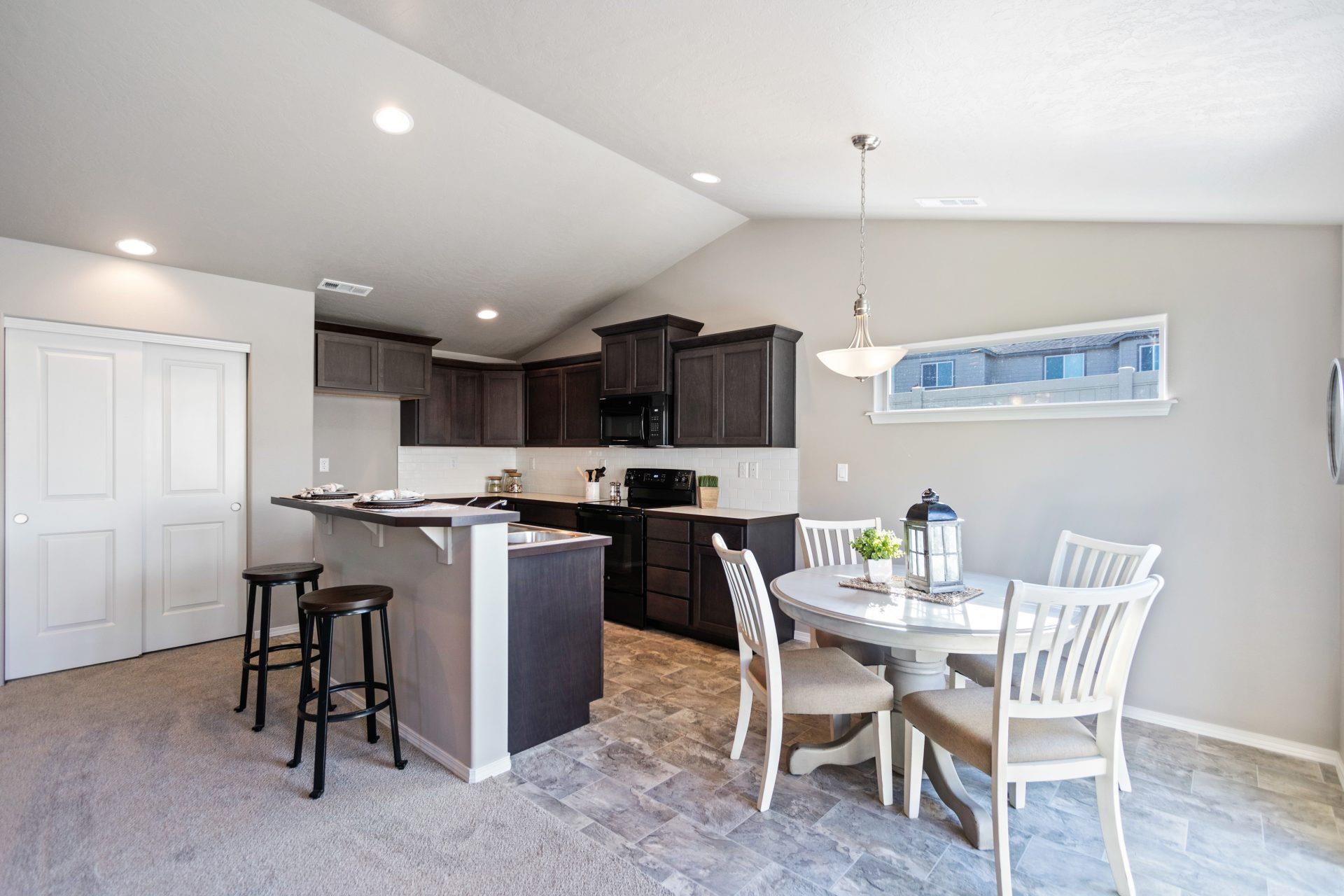 8120 West Sapling Road, Unit 7/4 EDGEWOOD Spokane, WA 99224 - Photo 5 of 11