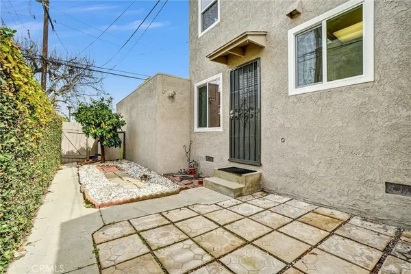 $3,250 | 5655 2nd Street, Long Beach, CA 90803