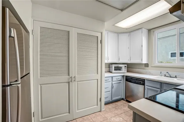 $3,650 | 5655 2nd Street, Long Beach, CA 90803