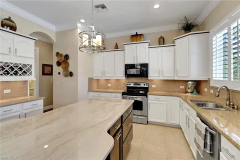$850,000 | 2165 Vardin Place, Naples, FL 34120