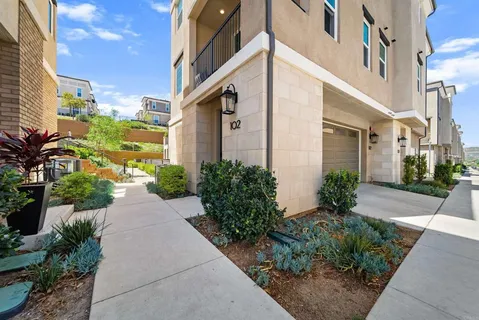 $619,000 | 1226 Sunrise View, Unit 102, San Marcos, CA 92078