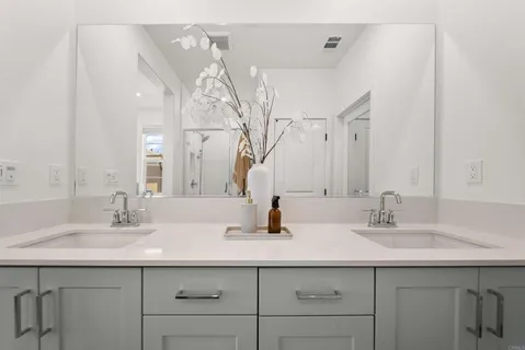 $619,000 | 1226 Sunrise View, Unit 102, San Marcos, CA 92078