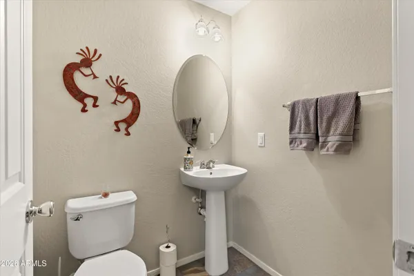 $300,000 | 8131 West Lynwood Street, Phoenix, AZ 85043