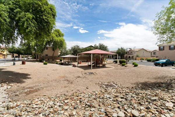 $300,000 | 8131 West Lynwood Street, Phoenix, AZ 85043