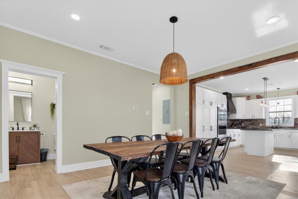 278 Leuschner Road Elm Mott, TX 76640 - Photo 12 of 31 a view of a dining room and livingroom
