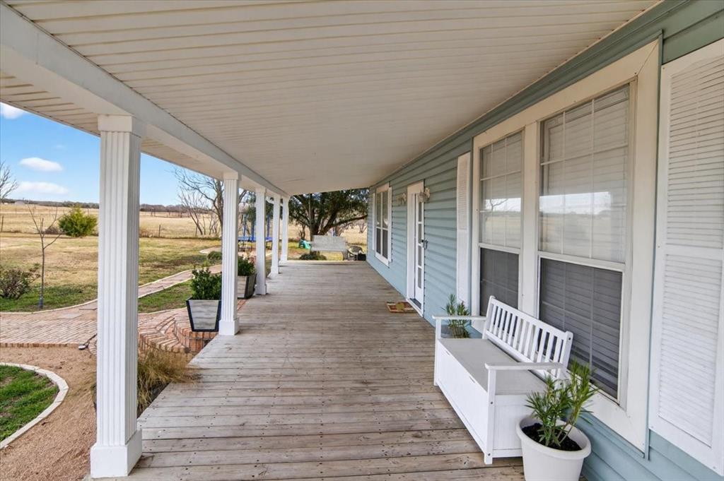 278 Leuschner Road Elm Mott, TX 76640 - Photo 4 of 31 a view of a balcony
