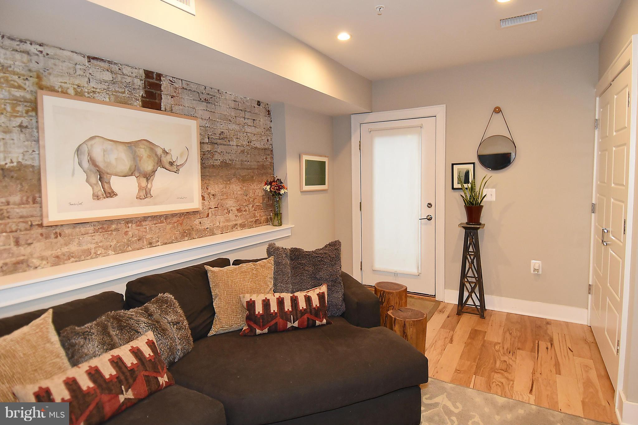 1442 Harvard Street Northwest, Unit 1 Washington, DC 20009 - Photo 22 of 28 Living Room