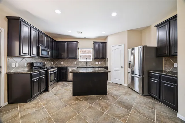 $2,600 | 15922 Eldora Springs Court, Houston, TX 77070